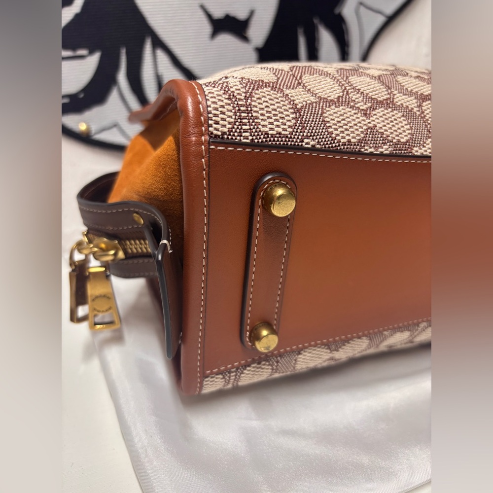 Coach Rogue 25 in Signature Textile Jacquard and Glovetanned Leather - Picture 7 of 15